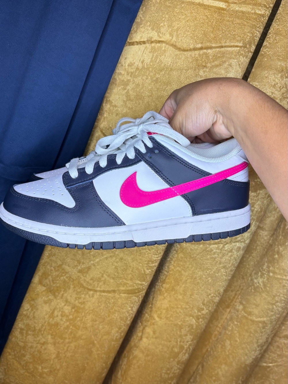 Nike Kids Low-Top Sneaker - White, Navy & Hot Pink Swoosh